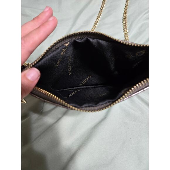 Big buddha small silver purse with chain strap - Picture 5 of 8